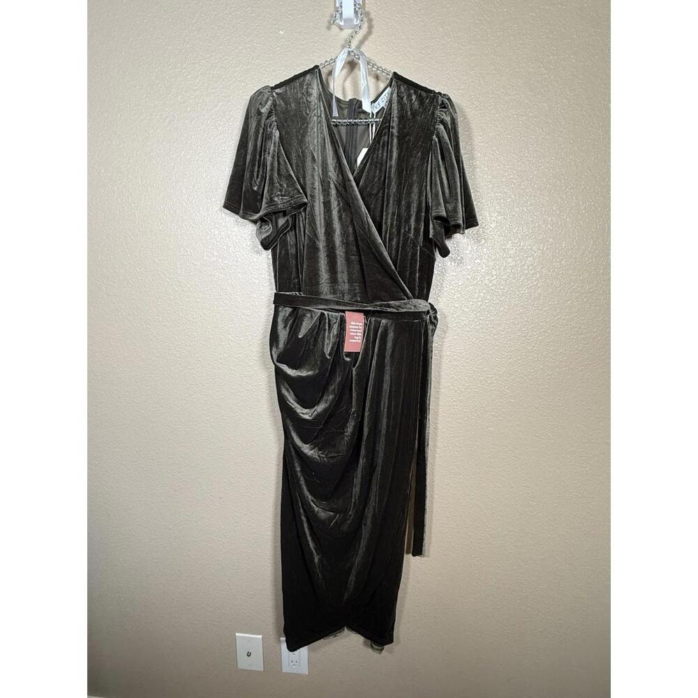 Ivy City Lillie Velvet Moss Size 1x‎ Green Faux Wrap Dress Party Church